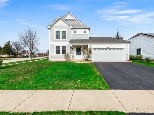 2490 Wexford Ln, Lake In The Hills, IL 60156