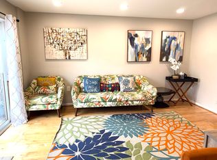 226 Stevenson Sq, Alexandria, VA 22304