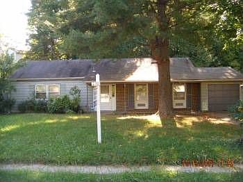 2nd image of 12905 Barnwell Pl
