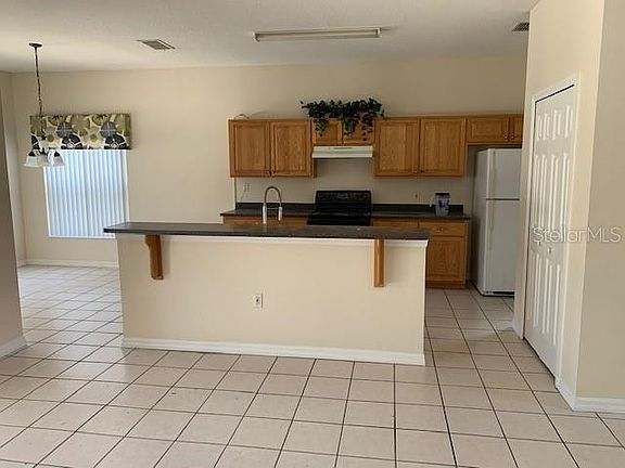 4th image of 4654 Cumbrian Lakes Dr