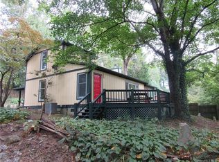 2030 Henderson St, Hendersonville, NC 28739