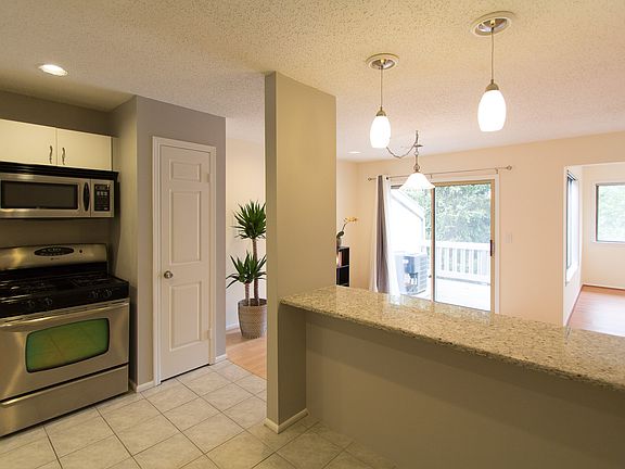 2nd image of 48 Kayser Ln