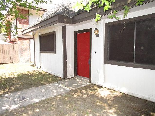 1st image of 12046 Mighty Oak Dr #5-D