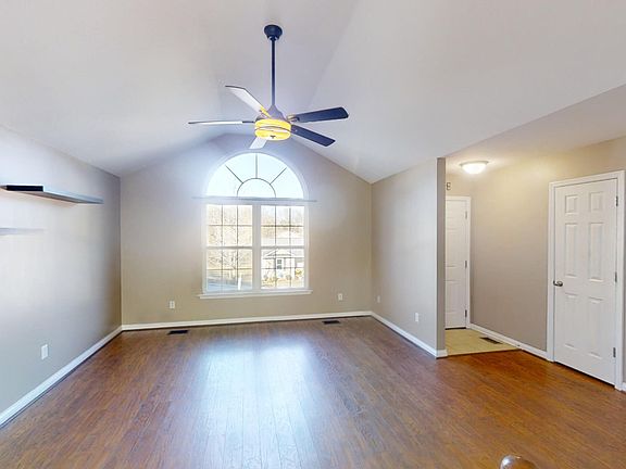 4th image of 1862 Sassafras Ln