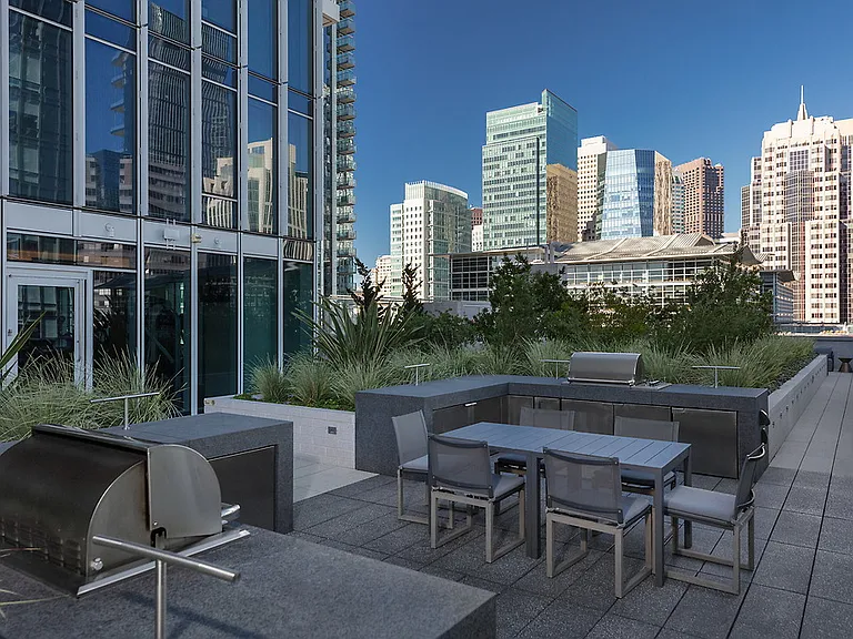 500 Folsom — Photo 45
