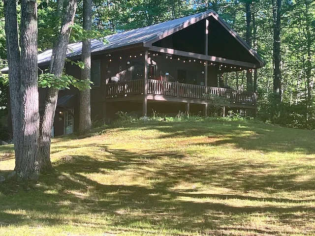 3 bed, 1558 sqft, $1,975 — Photo 2