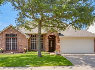 1410 Parkside Dr, Mansfield, TX 76063