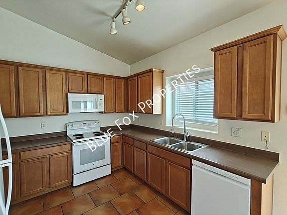 2nd image of 5322 W Olivine Dr