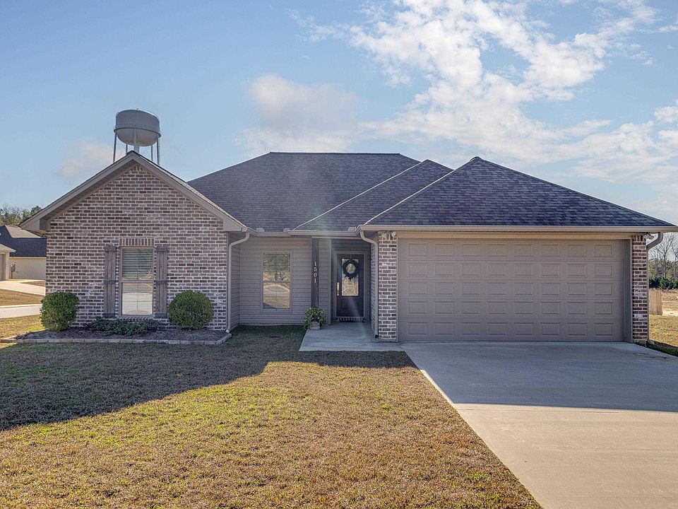1st image of 1501 Good Hope Cir