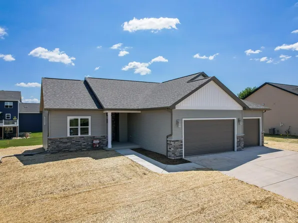 405 Melissa 77, Cottage Grove, WI 53527