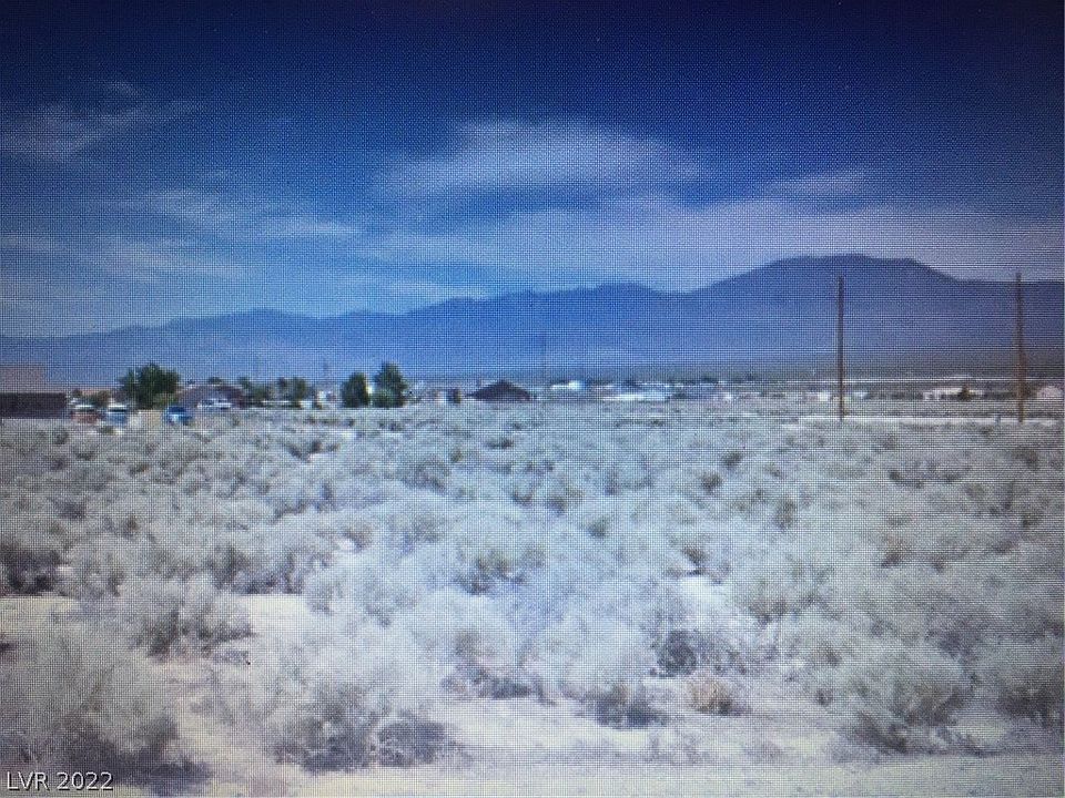 2nd image of 2450 E Cactus St
