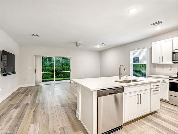 4th image of 15359 Wildflower CIR