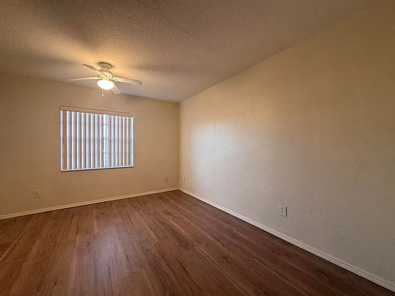 1351 S Ridgewood Ave #26 — Photo 11