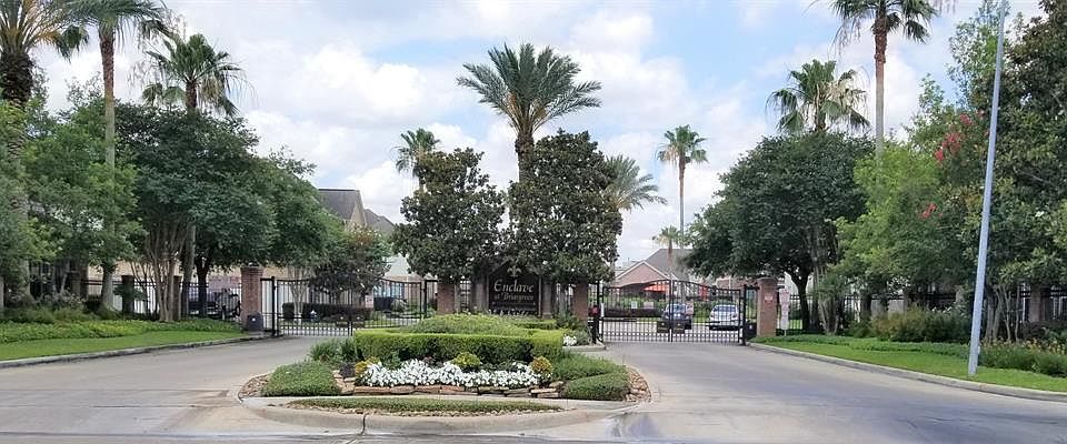 1st image of 2814 Misty Heath Ln