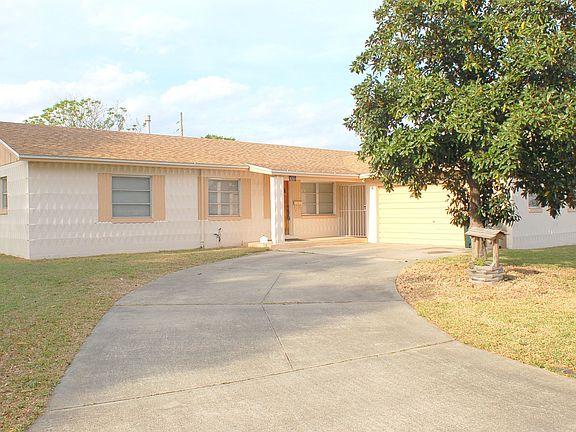 4th image of 5827 Breskin Dr