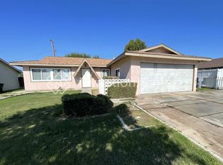 731 Las Lomas Dr, La Habra, CA 90631