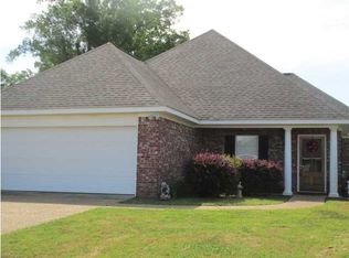 402 Justin Cv, Byram, MS 39272