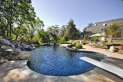 1st image of 1030 N Circle Dr