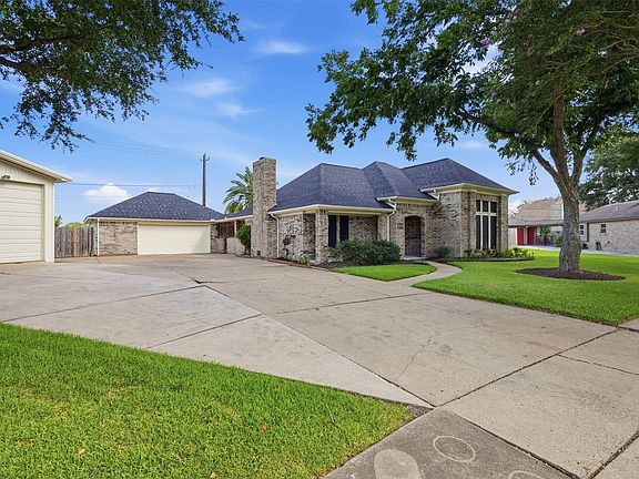 3rd image of 3102 Oaken Ln
