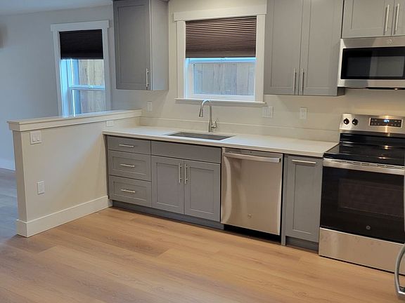 3rd image of 724 Berrellesa St APT A