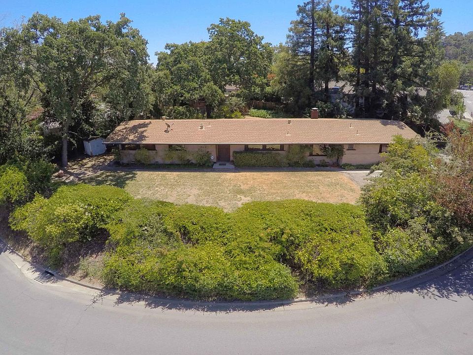 1st image of 601 La Mesa Dr