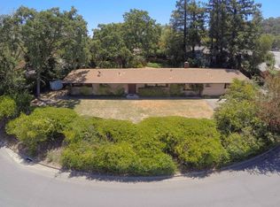 601 La Mesa Dr, Portola Valley, CA 94028