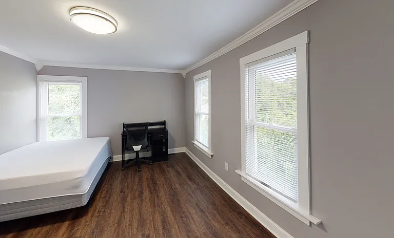 124 Lorraine Ave — Photo 4