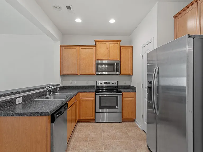731 Maypearl Ln — Photo 16