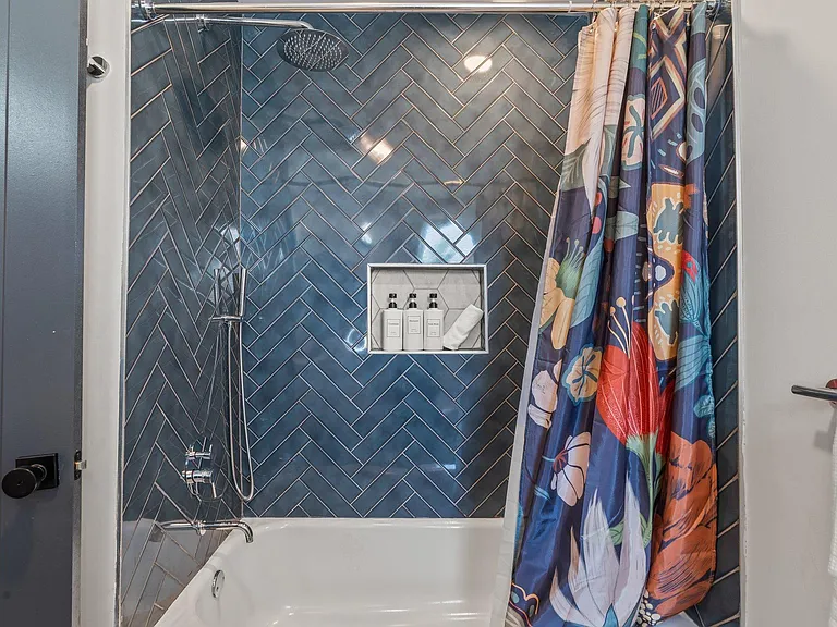 2131 S Chadwick St — Photo 28