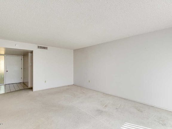 4th image of 10617 W Kelso Dr