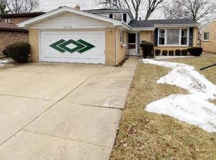 719 W Millers Rd, Des Plaines, IL 60016