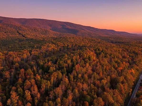 1225 Little Calf Pasture Hwy, Swoope, VA 24479