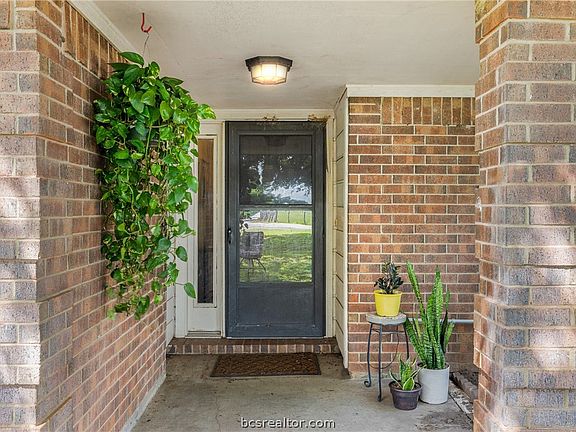 3rd image of 2773 County Road 268