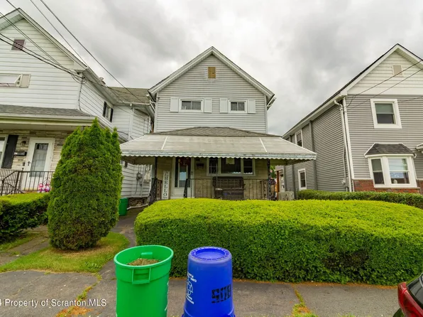 807 Carmalt St, Dickson City, PA 18519