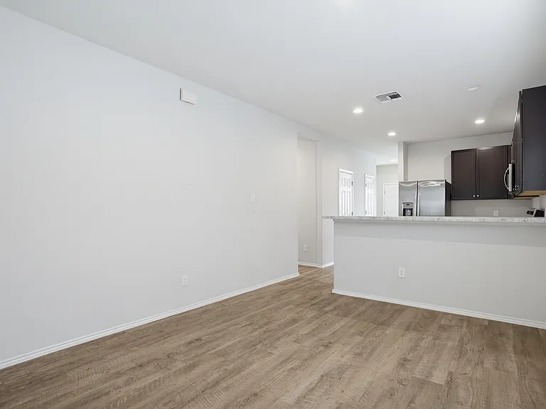 7416 Elm Trail Dr — Photo 8
