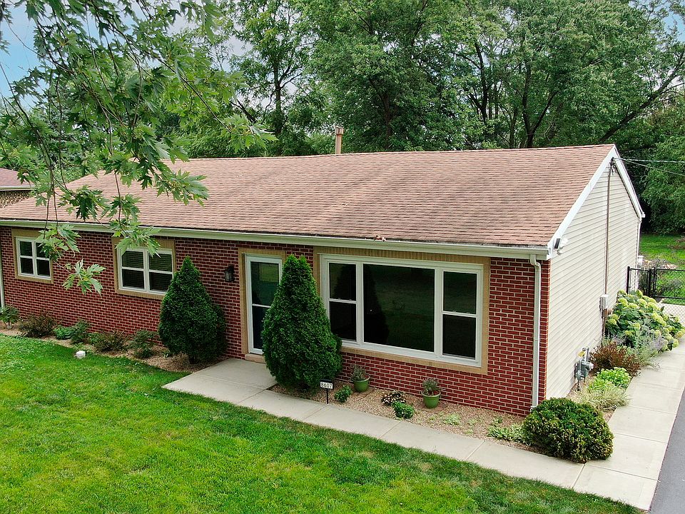 1st image of 8607 S 84th Ct