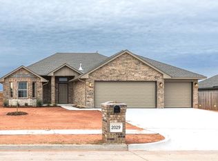 2029 W Flintlock Way, Mustang, OK 73064