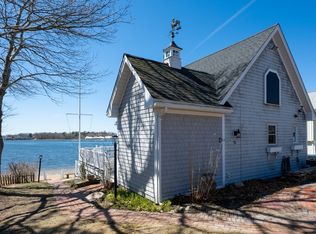 15 Oakhill Rd, Wareham, MA 02571