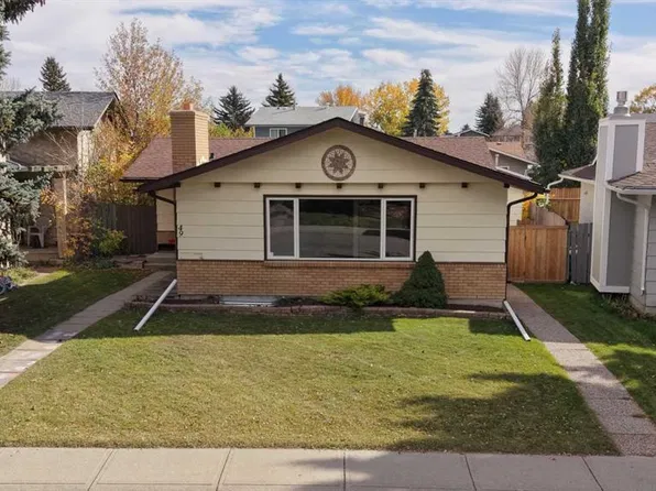 49 NE Sunhurst Cres SE, Calgary, AB T2X 1W5