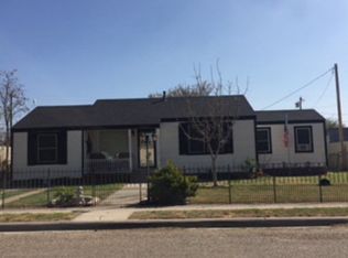 1217 Crescent Dr, Mccamey, TX 79752