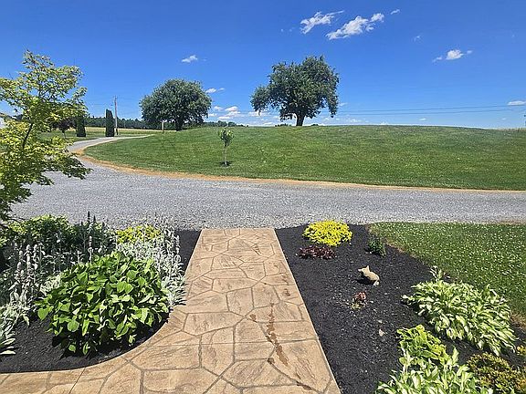 4th image of 47 Glover Hill Rd