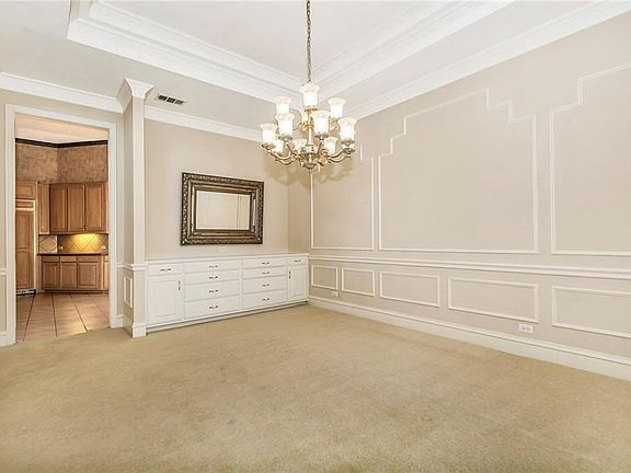 5th image of 2035 Club Lake Cir