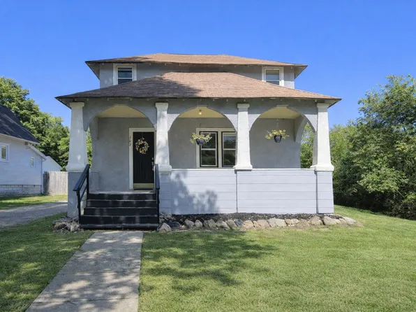 107 W Bacon St, Hillsdale, MI 49242