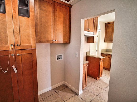4th image of 5937 Middleton St #C