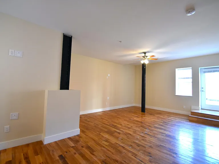 2315 Park Ave #1H — Photo 3