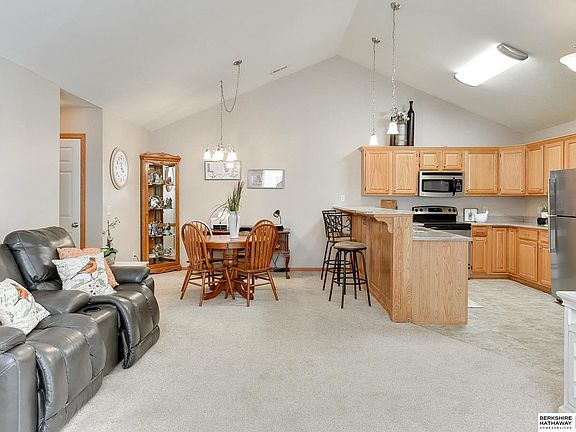 5th image of 1828 N 175th Plz