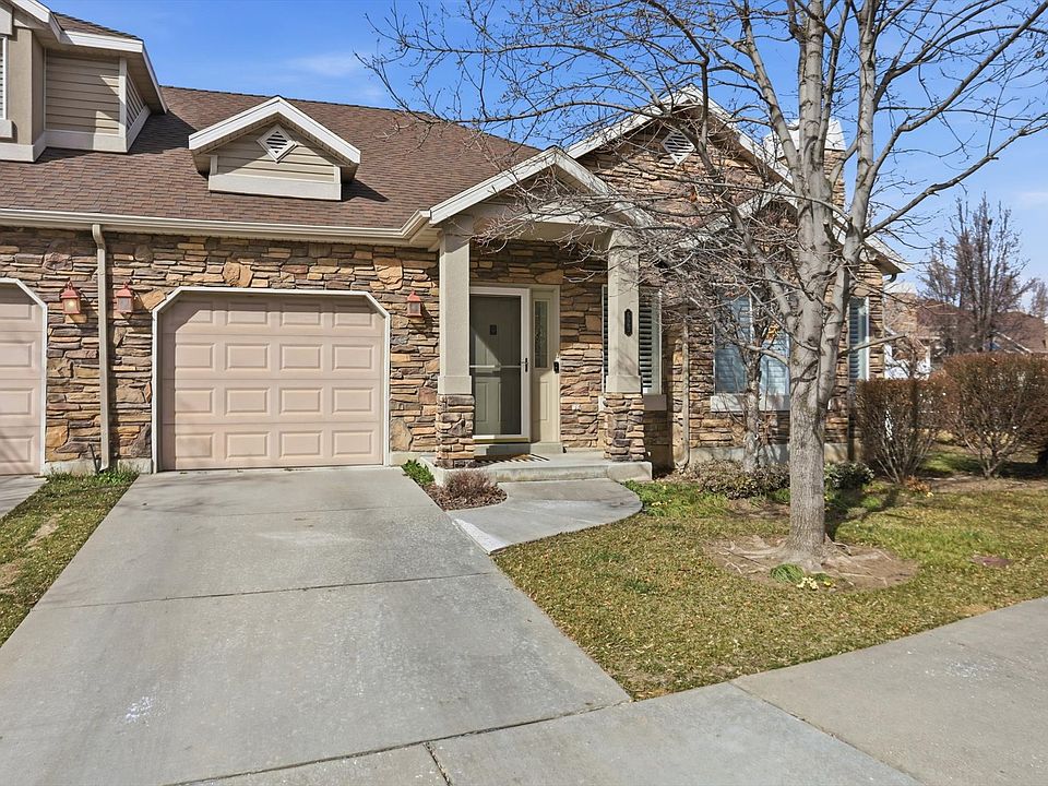 1st image of 623 E Clearwater Dr #15