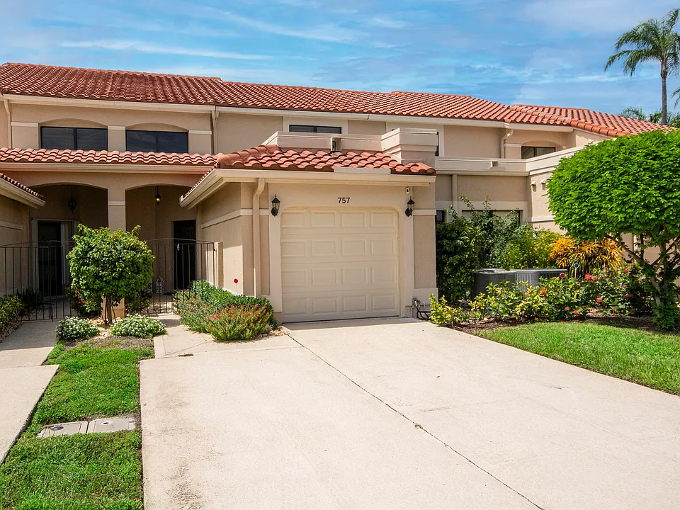 757 Windermere Way