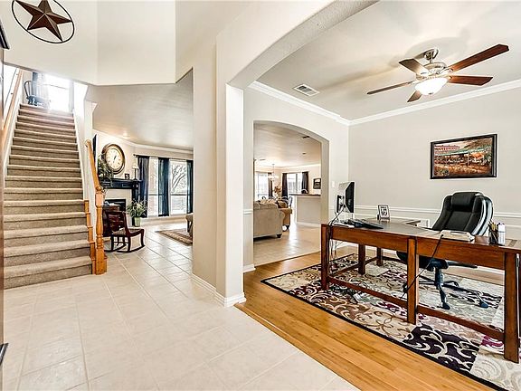 4th image of 1621 Stone Crest Dr