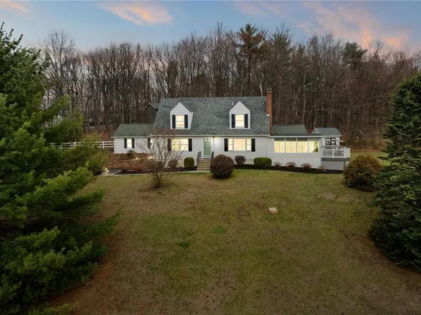 95 Palm Dr, Lehighton, PA 18235